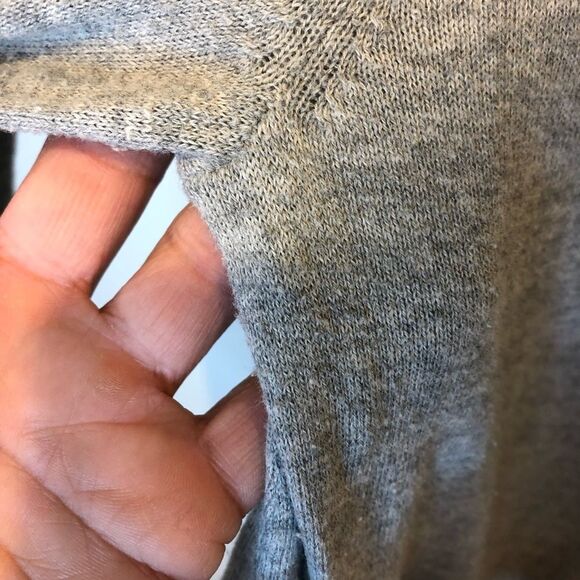 Old Navy Size Medium gray scoop neck cardigan with flower accents at left neck - Picture 9 of 13